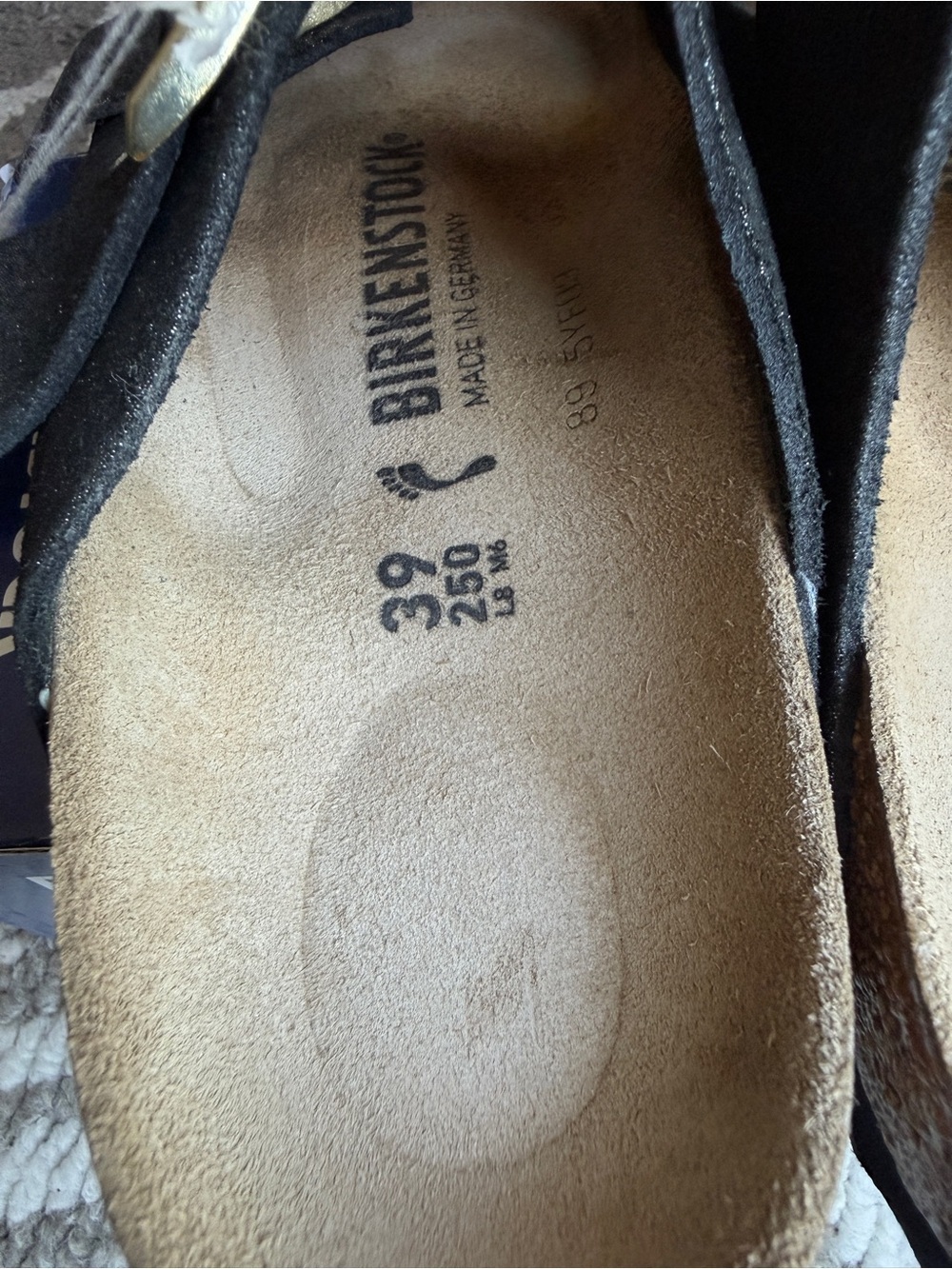 NEW Birkenstock Brand Black Simmer Suede ArizonaTwo-Strap Sandals women’s Sz 39 - Picture 13 of 15